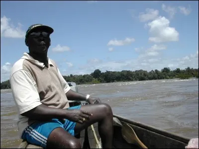 Terminez les paroles du sketch de Bourvil "Causerie anti-alcoolique" : C'est parce que l'eau a passé et repassé ...