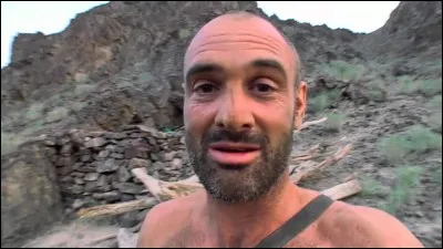 Ed Stafford est peut être la première personne à avoir accompli cet exploit sur l'Amazone. Lequel ?