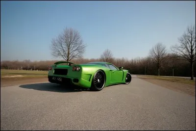 Quelle est la marque de ce custom GT Eco Vision de 2011 ?