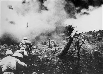 C'est le début de la guerre de Corée avec l'invasion du Sud par le Nord; c'est aussi l'année de naissance de Stevie Wonder et de Jean-Marc Ayrault. De quelle année s'agit-il ?