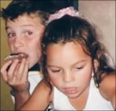 Combien d'ann&eacute;es d'&eacute;cart a-t-il avec sa s�ur ?