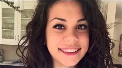 Comment se pr&eacute;nommait sa petite amie du lyc&eacute;e ?