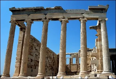 De quel ordre vient ce temple grec ?