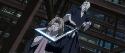 Quel objet les sosies maléfiques portent-ils ?