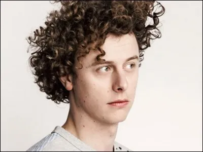 Quel est son pseudo sur YouTube ?