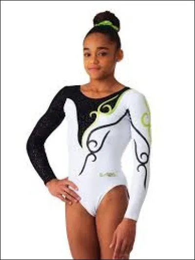 Comment s'appelle la tenue de gymnastique des filles ?
