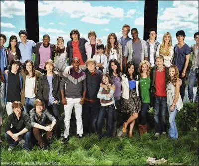 Quel est le titre Disney Friends for change qu'elle interprte pour le Projet Vert de Disney Channel ?