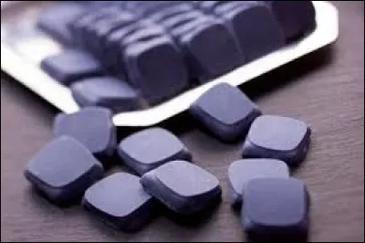 Le quernon d'ardoise est la spécialité d'une ville située en région ...