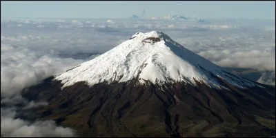 V comme volcan. Quel est le volcan considéré comme le plus haut volcan actif du monde ?