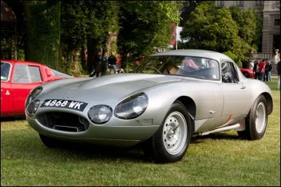 Quel est ce coupé de 1962 ?