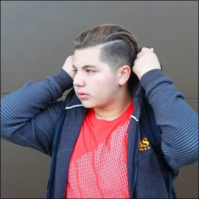 Qui est le neveu de LaSalle ?