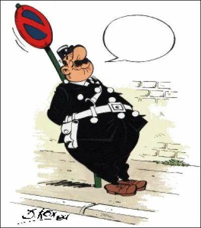 Lui c'est un gendarme plus que tolérant et bien gaffeur.

Merci d'avoir participé !