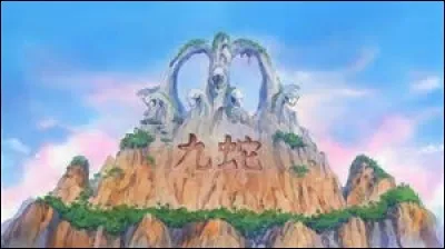 Qui sauve Luffy dans la forêt lors de l'arc Amazon Lily ?