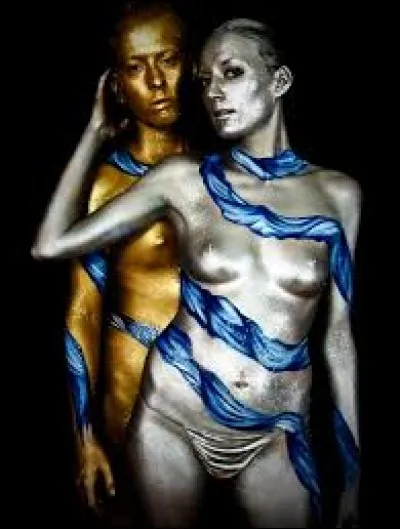 Quel métal d'une très grande valeur est considéré comme les os du Dieu ?