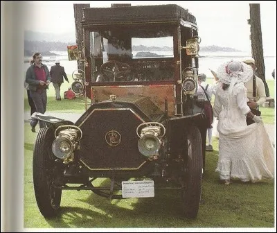 Cette Panhard & Levassor est de type...