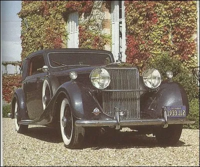 Cette voiture est une...