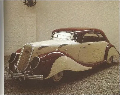 Panhard & Levassor ont appelé cette belle voiture :