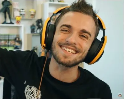 Quelle est la taille de Squeezie ?