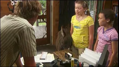 Comment s'appelle le petit âne ?