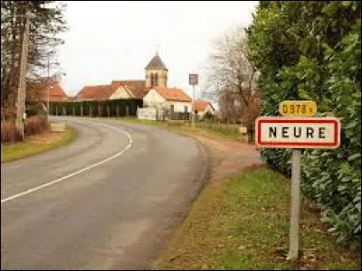 Nous sommes en Auvergne-Rhône-Alpes, à l'entrée de Neure. Village de l'arrondissement de Moulins, il se situe dans le département ...