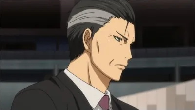 Comment s'appelle leur entraîneur ?