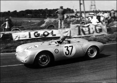 Les premiers bons résultats de Porsche sont obtenus avec la 550 qui se place trois années consécutives dans les dix premiers. Quand était-ce ? Quelles sont les deux années où une Porsche 550 termine 5e ?
