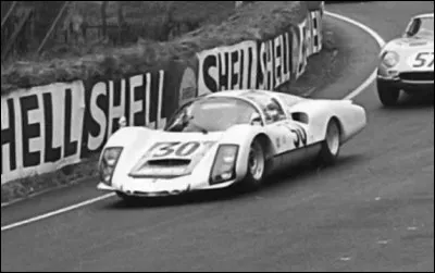 Un nouvelle réussite d'ensemble est réalisée lorsque quatre 906 équipées de moteurs 2 litres terminent juste derrière les trois Ford 7 litres. En quelle année était-ce ?