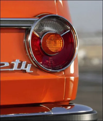 Et ce feu rond, sur quelle voiture est-il monté ?