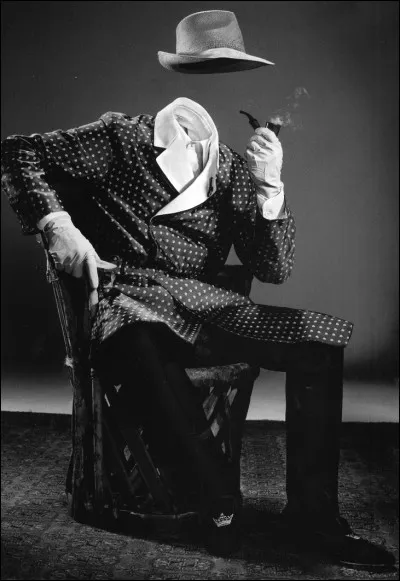 A quel auteur britannique doit-on le roman "L'Homme invisible", publié en 1897 ?