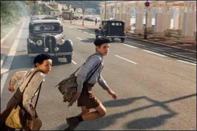 Besoin parfois d'&ecirc;tre vid&eacute;, je me balade au bras des dames.