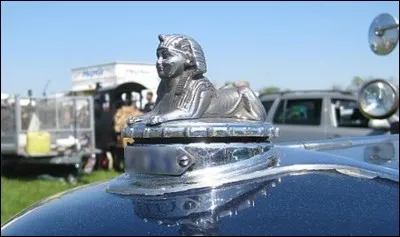 Toujours dans la mythologie, vous pouvez doper (mais sans tricher) votre moteur avec ce sphinx. Pour quelle marque américaine ?