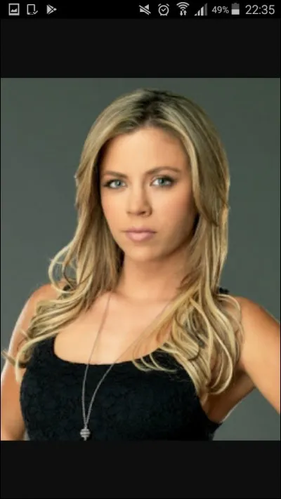 Quel est le nom de cette femme ?