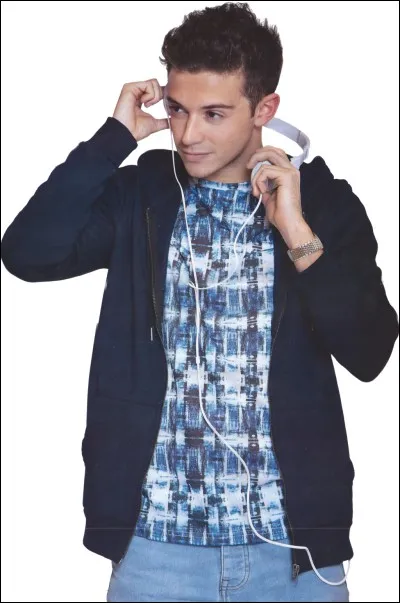 Il a pris des cours de...