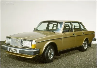Quand a été produite cette Volvo 264 ?
