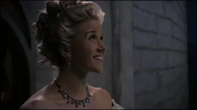 Quelle actrice incarne le rôle de Cendrillon ?
