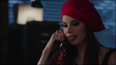 Quelle actrice incarne le rôle de Scarlet ?