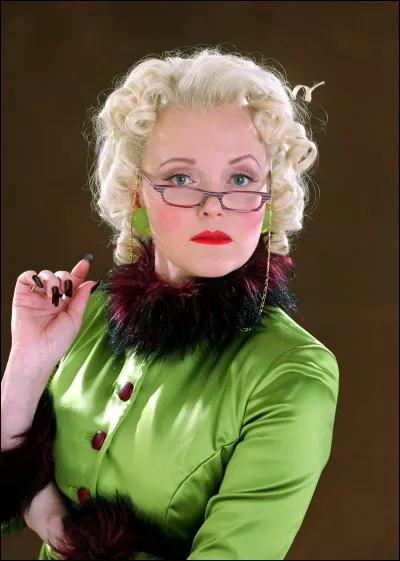 Rita Skeeter est un Animagus. Lequel ?