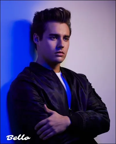 Dans quel pays est-il né ?