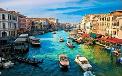 Je vais en « italie ».