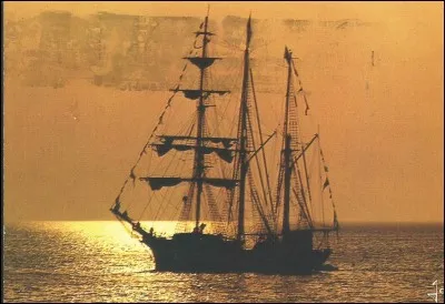 Ce bateau dans la p&eacute;nombre est le...