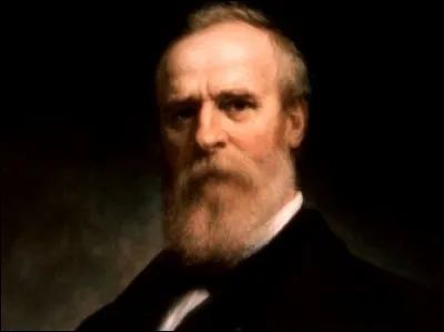 Major-général pour l'Union blessé 5 fois, il a hérité d'une réputation de brave pendant la guerre de Sécession.
Il entreprit enfin la reconstruction de son grand pays et prit des ex-confédérés dans son cabinet.