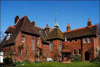 Cochez les deux romans qui se passent en fait dans le même manoir...