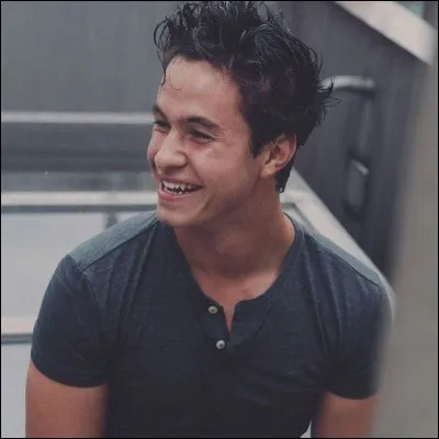 Dans quel pays est-il né ?