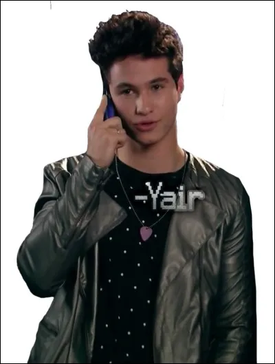 Comment s'appelle sa mère ?