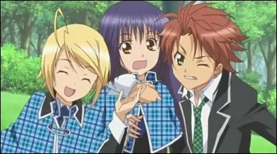 De qui Amu Hinammori est-elle amoureuse ?