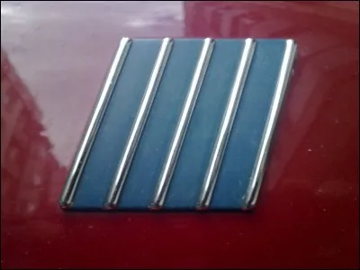 Quelle marque utilisait autrefois ce logo sur ses voitures ?