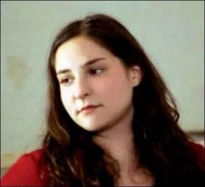 De qui est-ce la fille?