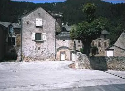 Saint-Bauzile est un village Loz&eacute;rien situ&eacute; dans l'ancienne r&eacute;gion ...