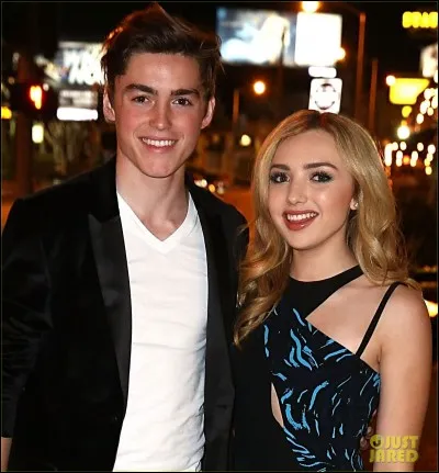 Elle est la sœur jumelle de l'acteur ...