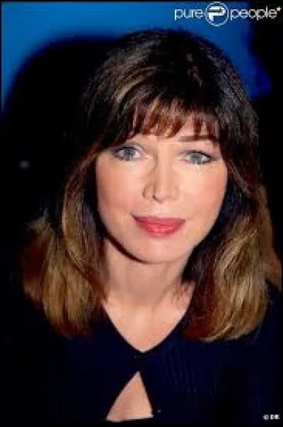 Quel est le vrai nom de la chanteuse Karen Cheryl ?